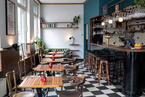 Bar D'Henri
